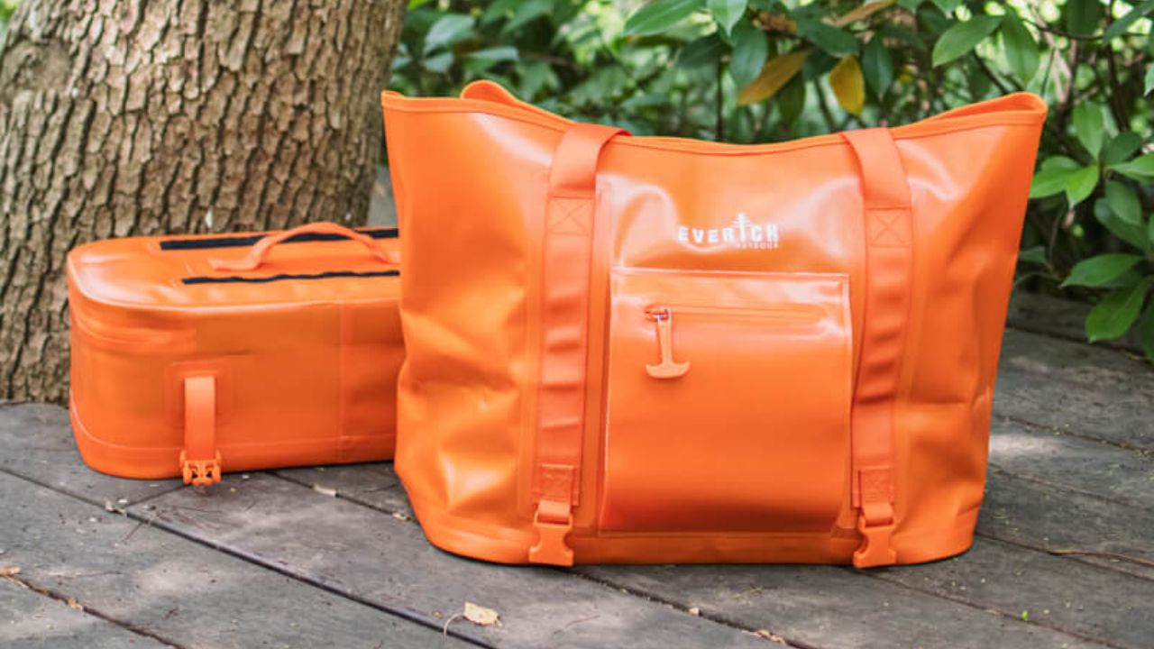 Tips for Choosing the Right Outdoor Bag Manufacturer for Wholesale Orders