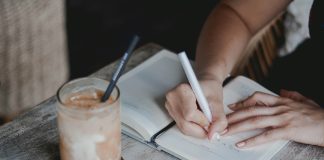 9 Powerful Writing Techniques for 2025